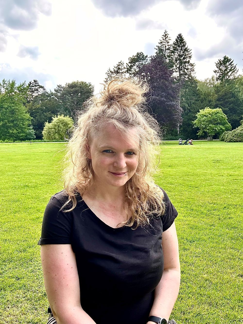 Das Bild zeigt die Autorin des EIS Magazins Marlene.